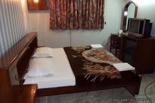 Hotel Welcome Palace Delhi Zewnętrze zdjęcie